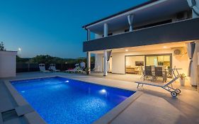 Apartment Aurora Island Krk Malinska